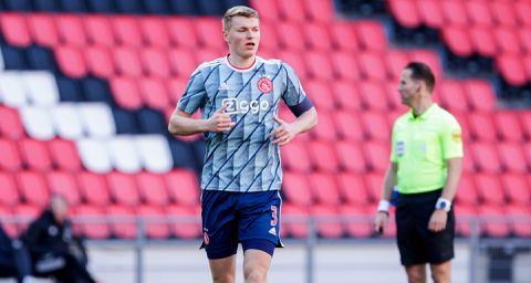 Met deze spelers lost Ajax de bekerschorsingen van Tagliafico en Rensch op