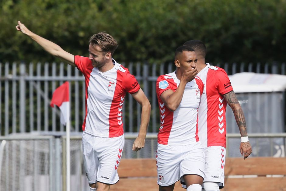 FC Emmen mag in ieder geval tot december niet met EasyToys op het shirt spelen, maar er is hoop