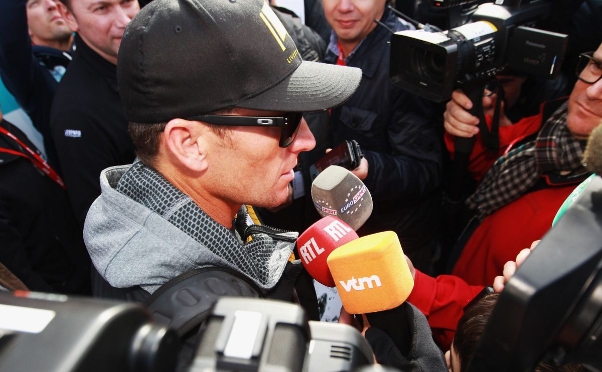 Armstrong geeft in interview weer voer voor discussie