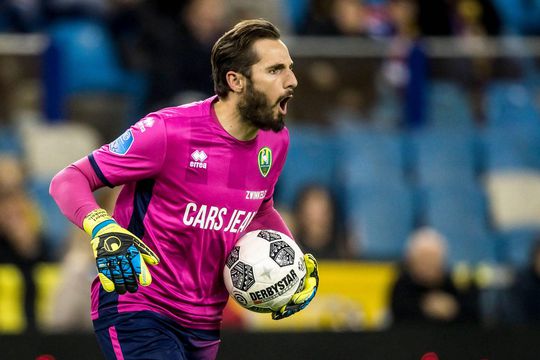 ADO-keeper Groothuizen is basisplek kwijt na blunder in Utrecht