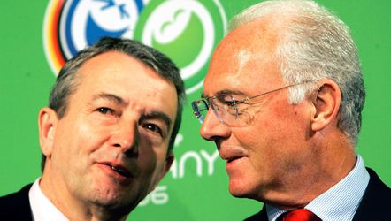 Voetbalicoon Franz Beckenbauer verdacht van fraude