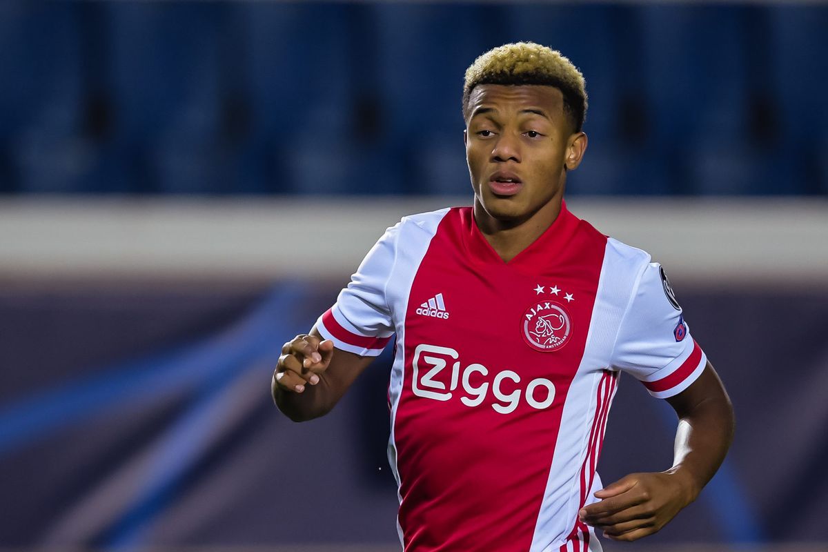 Ten Hag heeft hoop: 'Neres misschien erbij tegen Feyenoord'