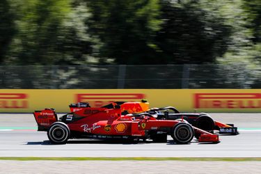 Verstappen: 'Als inhaalactie op Leclerc bestraft wordt, wat moet ik dan nog in de Formule 1?' (video)
