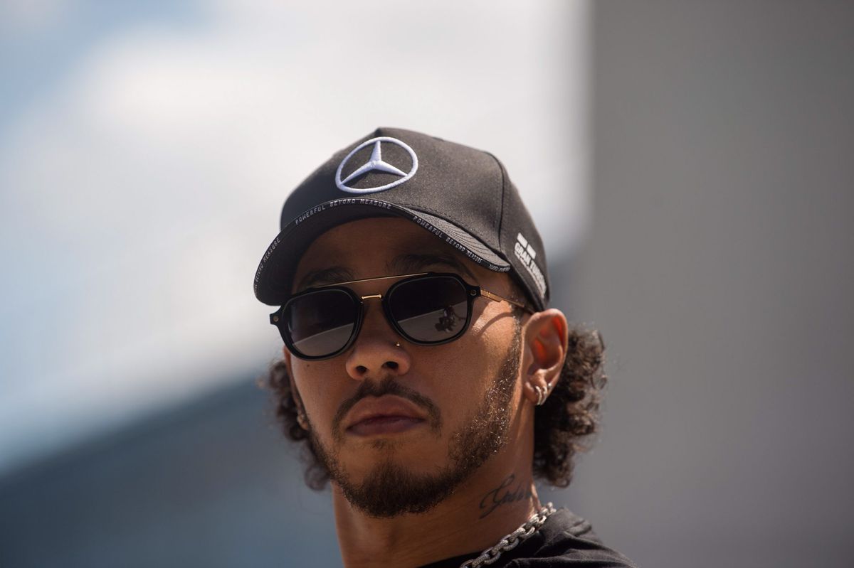 Lewis Hamilton baalt van 'imperfecte' 1e seizoenshelft Mercedes: 'Kan nog beter'