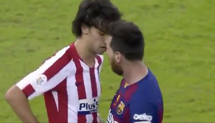 🎥 | Zoekt Messi hier nou ruzie met Joao Felix? Spelers springen er net voor