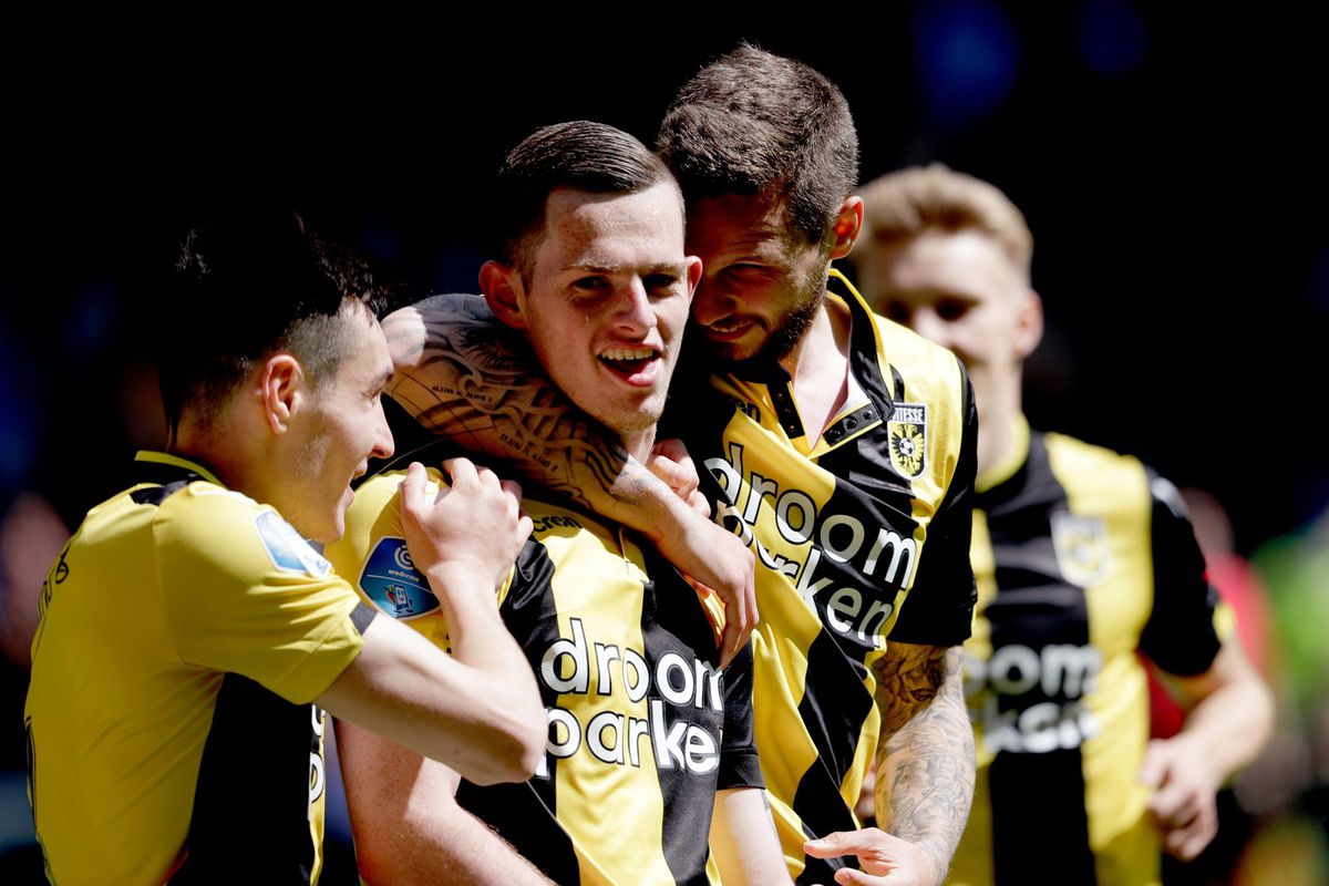 Vitesse ontkent transfergeruchten rond talent Buitink: 'Totale onzin!'