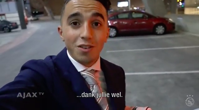 'Appie' Nouri legt dag van debuut vast in Ajax-vlog (video)