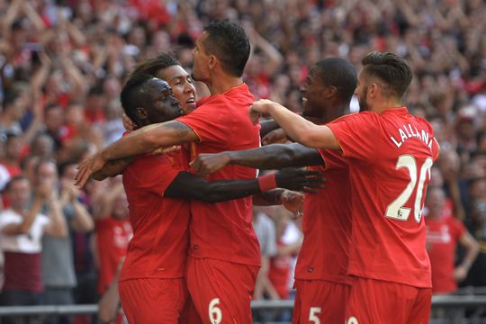 Liverpool veegt Barça van de mat in oefenduel op Wembley