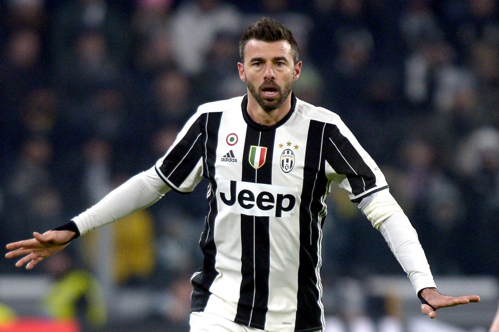 Barzagli zorgt voor relletje bij Azzurri door opvallende Instagrampost