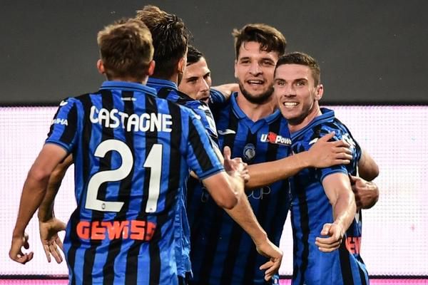 🎥 | Check hier de 2 doelpunten die Atalanta voorbij Napoli hielpen