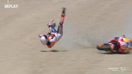 🎥 | Marquez breekt arm bij zieke crash MotoGP