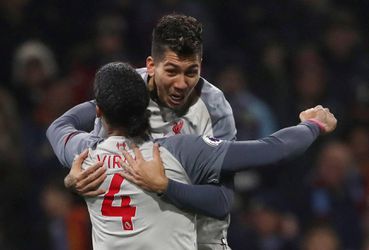 Liverpool met ‘B-ploeg’ langs Burnley na assist Van Dijk, Chelsea onderuit bij Wolves