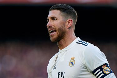 Knullig! Sergio Ramos ‘liket’ Instagram-post vol kritiek op teamgenoten