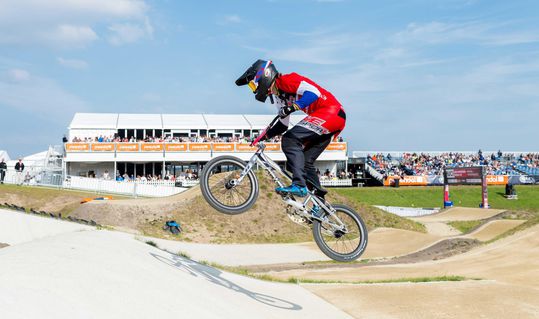 BMX'ster Smulders oppermachtig op Papendal