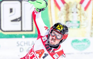 Marcel Hirscher slalomt voor eigen publiek naar 68ste wereldbekerzege