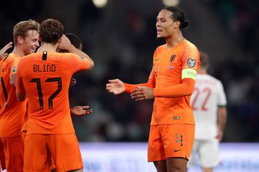 Aanvoerder Van Dijk kritisch op spel Nederland: 'Dat moet écht beter'