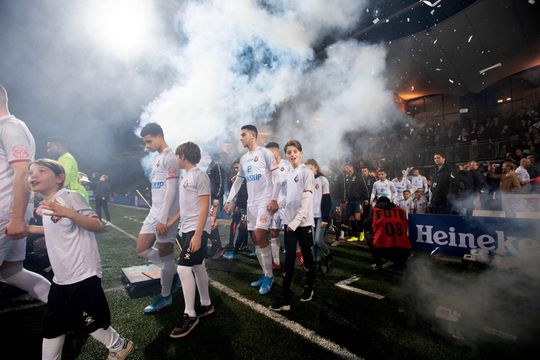 Telstar in actie nadat supporters racistische dingen roepen naar Onana