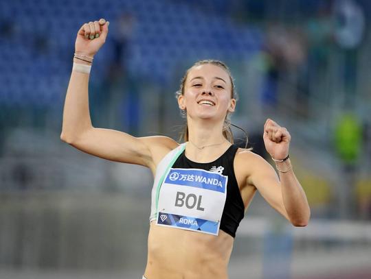 🎥 | UNSTOPPA-BOL! Femke Bol scherpt WEER Nederlands 400 meter-record aan