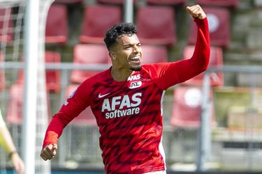6 spelers (waarvan 4 keepers) misten dit seizoen geen minuut in de Eredivisie