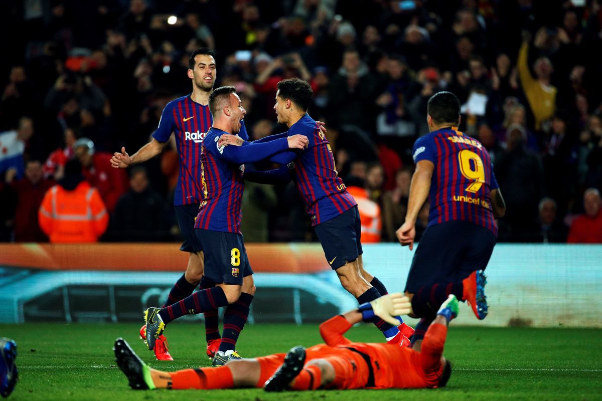 Barça haalt ouderwets uit tegen Sevilla en staat in halve finale Copa del Rey (video)