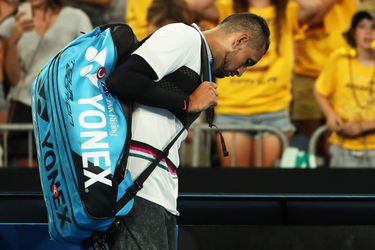 Homeboy Nick Kyrgios kansloos naar huis na 3-0 nederlaag in 1e ronde Australian Open