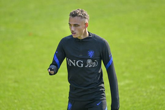 Louis van Gaal verklapt: Noa Lang neemt tegen Gibraltar plek in van Cody Gakpo