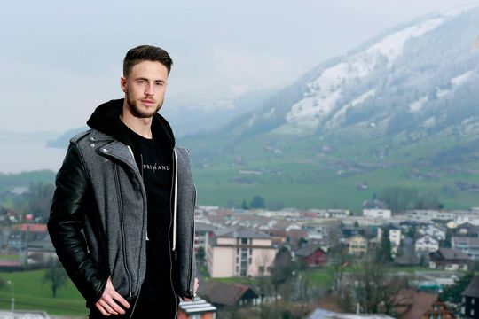 Van Wolfswinkel maakt eindelijk weer minuten voor FC Basel: 'Ik ben emotioneel'