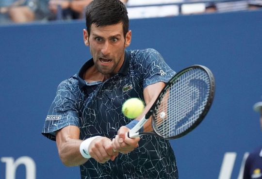 Djokovic wordt even behandeld, maar is in Amerikaanse hitte toch snel klaar met Sousa