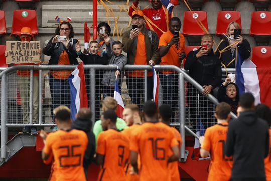 Away day voor Oranje-supporters! Nederlands elftal krijgt na 2 jaar weer steun fans in uitduel