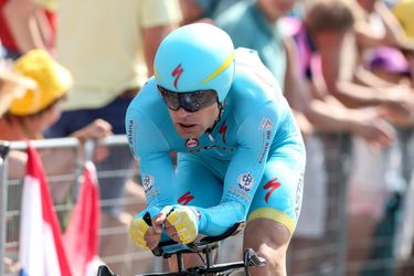 Astana wint ploegentijdrit, Van Poppel niet meer in de leiderstrui