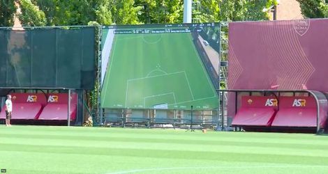 🎥 | José Mourinho installeert grote schermen voor analyse tijdens trainingen