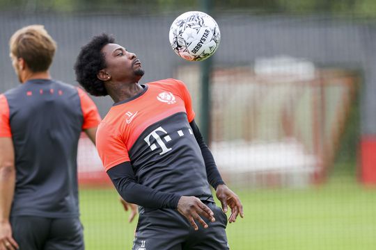 Utrecht-trainer René Hake had Eljero Elia niet nodig in oefenduel: 'Voor anderen gekozen'