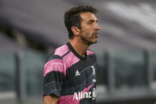 Gianluigi Buffon stopt bij Juventus en kan opgehaald worden: 'Anders kap ik ermee'