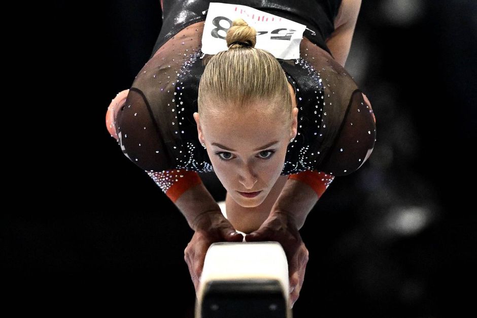 Geen WK-medaille voor Sanne Wevers op de balk; Simone Biles pakt het goud