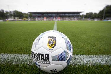 Vitesse strikt opnieuw sponsor jeugdopleiding