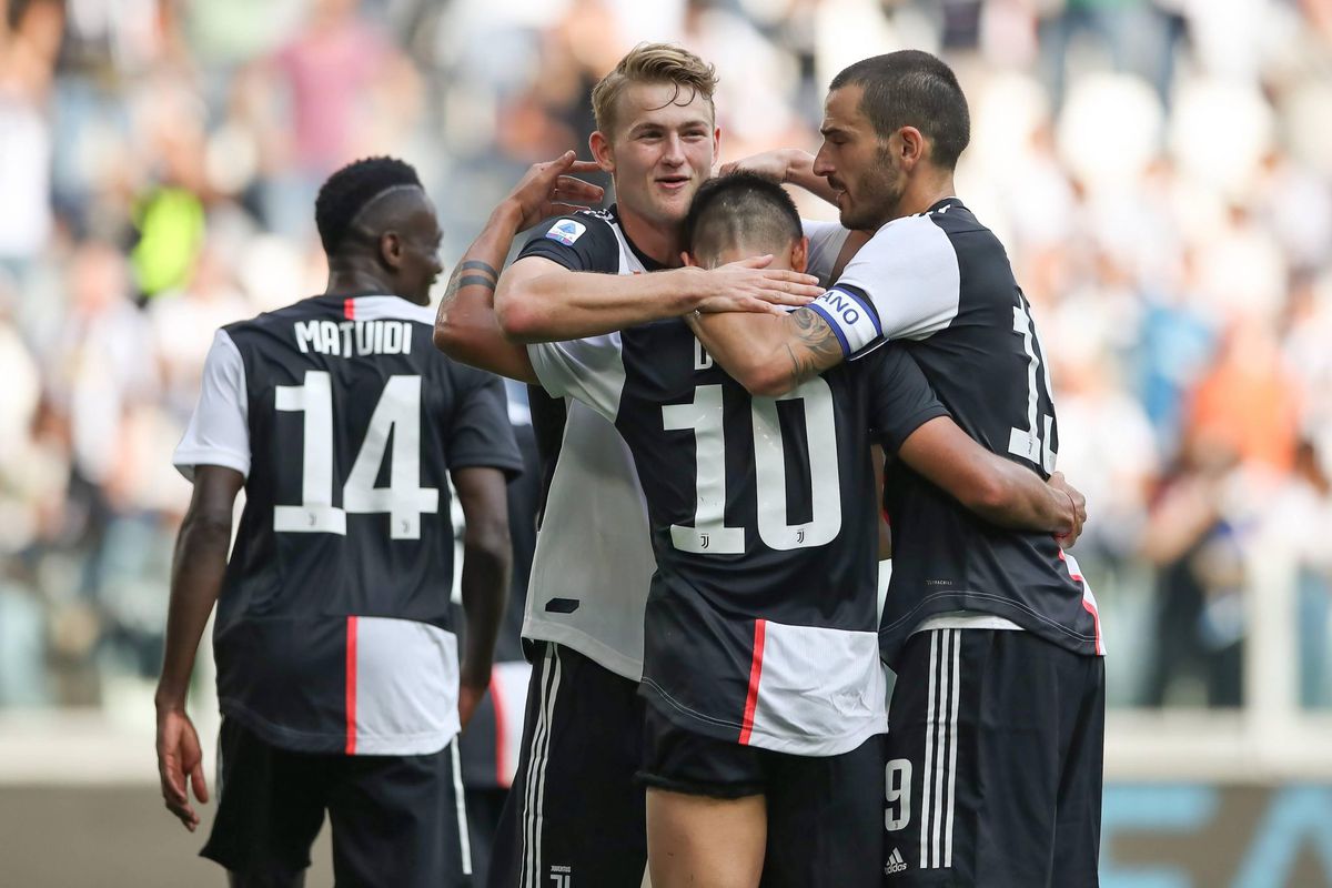 Peter Bosz krijgt goed nieuws van Juventus: 'Zoveel risico nemen is nu niet verstandig'