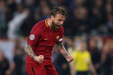 WAANZIN! AS Roma schakelt met zieke comeback Barcelona uit