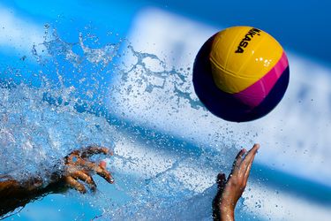 Waterpoloteam buigt in uitverkocht Hofbad voor Griekenland