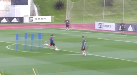 Isco showt op training dat het niks boeit of hij met rechts of links schiet (video)