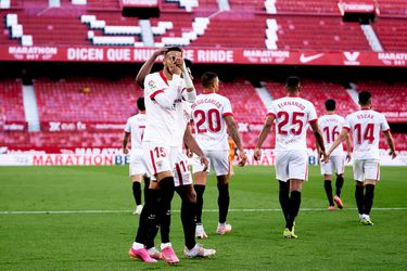 Sevilla zonder Luuk de Jong houdt kansje op titel in La Liga na zege op Cillessen en Valencia