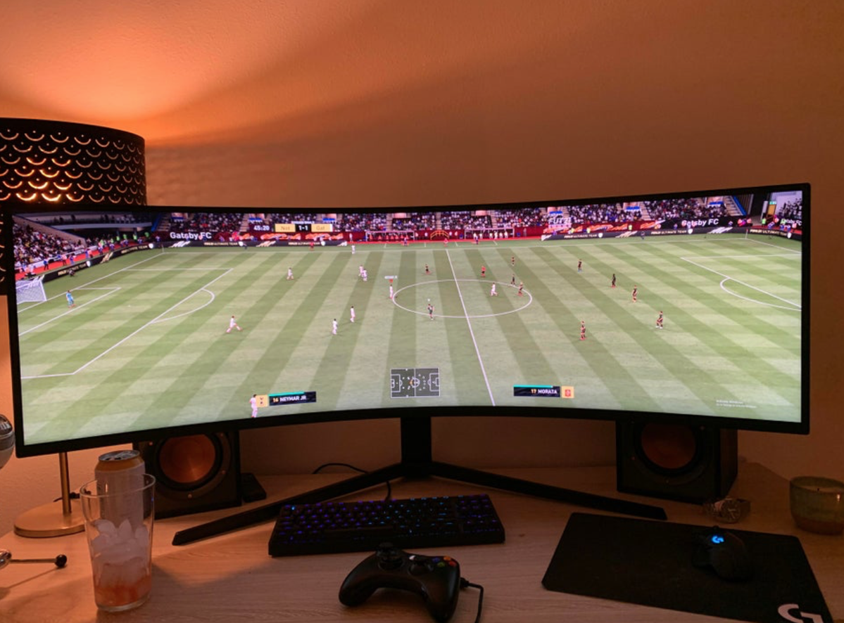Deze FIFA-speler bouwt het ideale scherm: het hele veld is nu zichtbaar