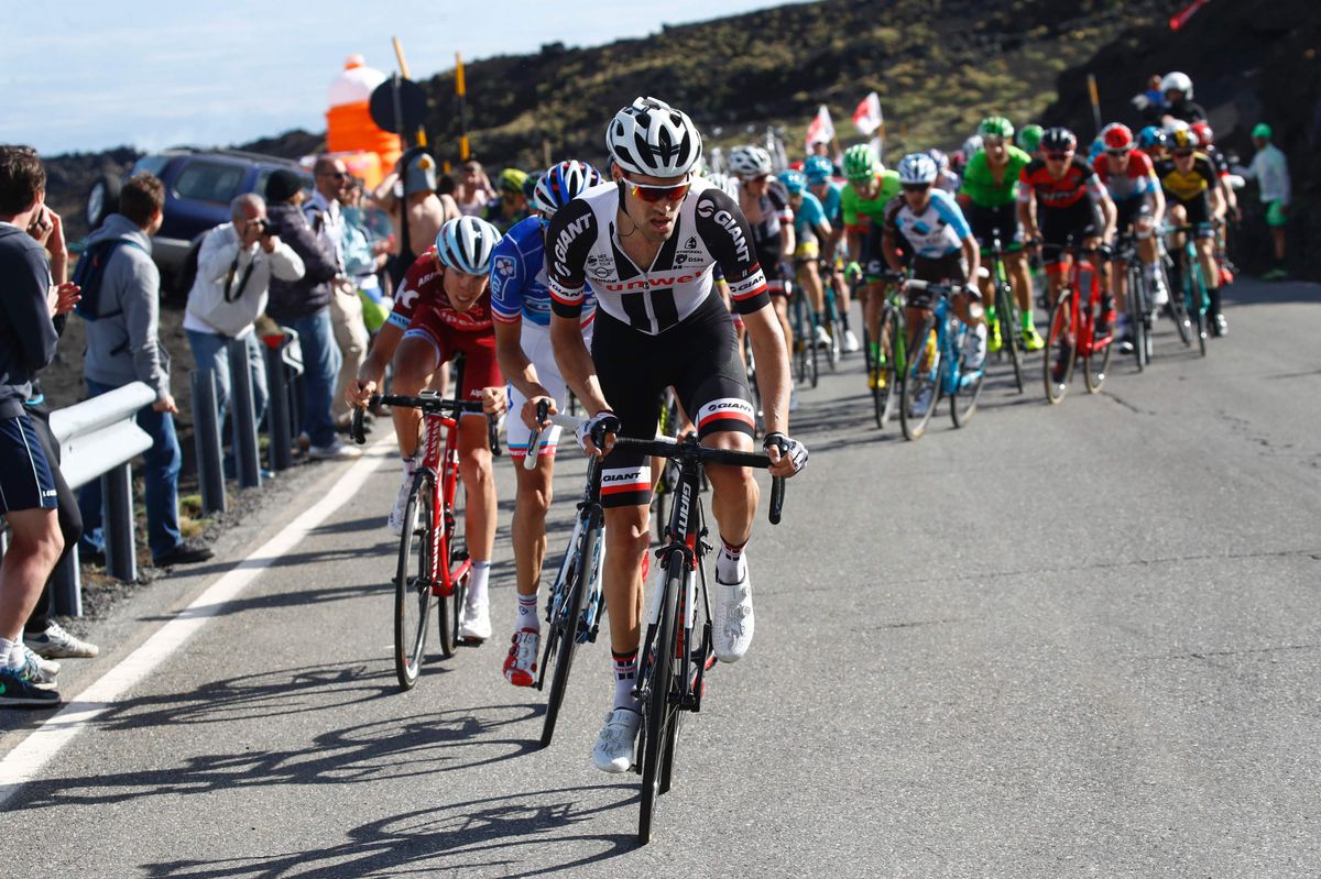 WOW! Dumoulin en Mollema zeer goed in zieke Giro-rit (video's)