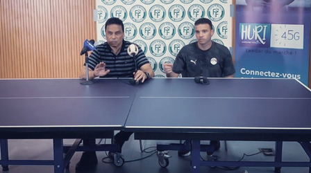 WTF! 'Persconferentie' bij Comoren achter pingpongtafel na stunt tegen Egypte