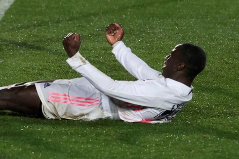 🎥 | Check hier de Real-goals van Benzema en Mendy tegen Getafe