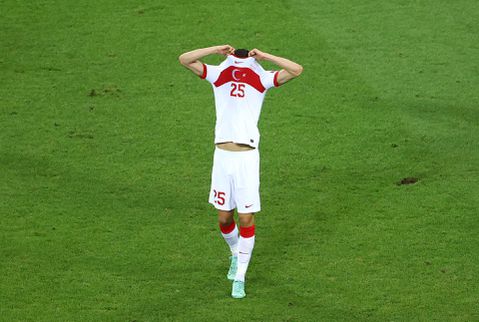 Poll! Wie moet de nieuwe bondscoach van Turkije worden?