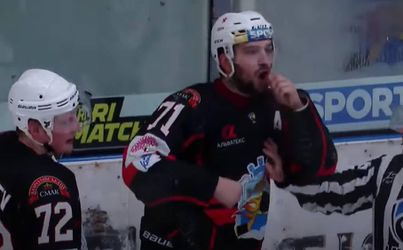 IJshockeyer uit Oekraïne 13 duels geschorst voor racistisch gebaar