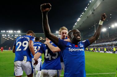 Everton knokt zich met bizarre comeback naar zege op Watford