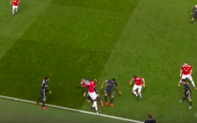 Check! Pogba geeft 3 verdedigers voetballes, eentje krijgt een dikke panna (video)