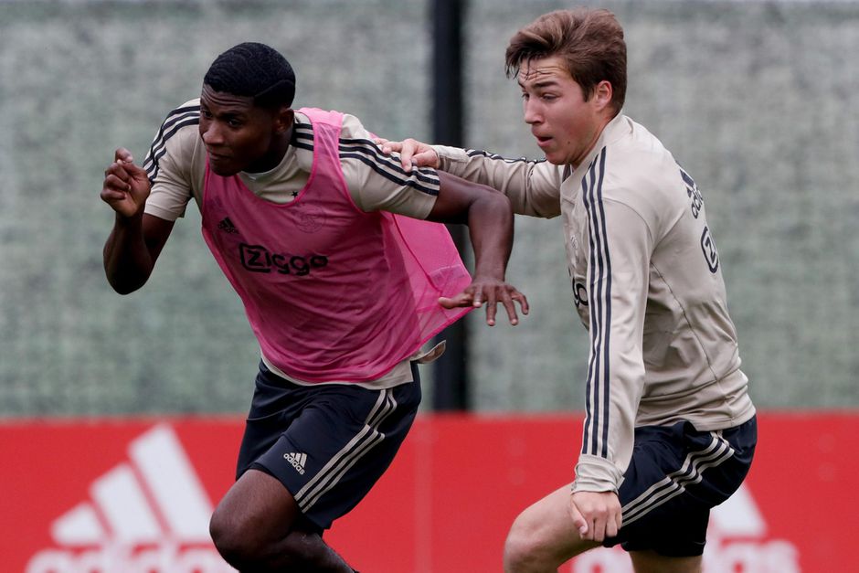 Geloof het of niet: in Brazilië lopen ze na 4 duels al weg met verhuurde Ajax-flop Orejuela