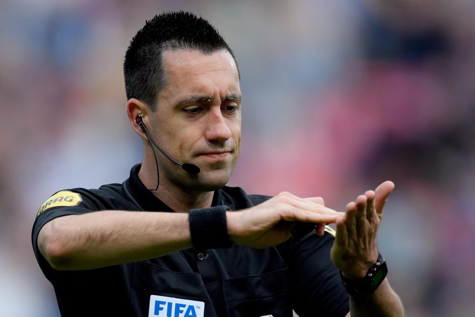 Dennis Higler fluit clash om de Johan Cruijff Schaal